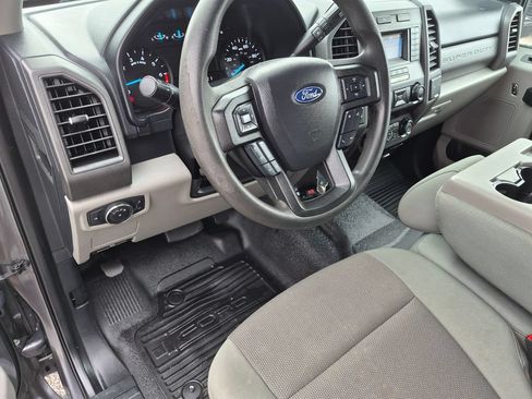 Used 2021 Ford F250 XL w/ Power Equipment Group RWD image 10