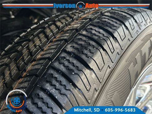 New 2026 RAM 1500 4x4 Crew Cab image 12