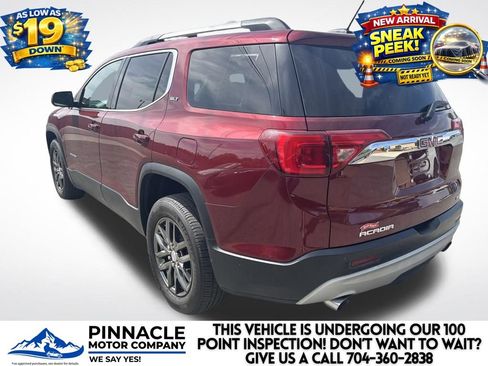 Used 2017 GMC Acadia SLT AWD/4WD image 3