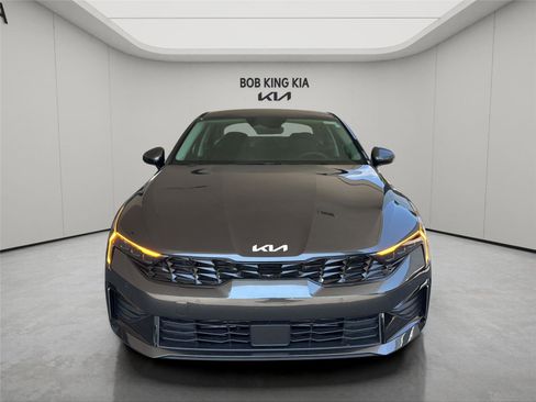 New 2026 Kia K5 LXS FWD image 8