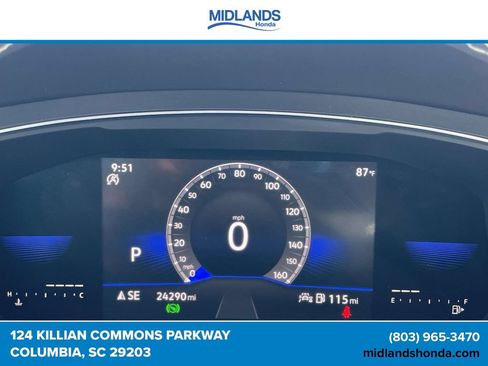 Used 2023 Volkswagen Tiguan SE FWD image 19