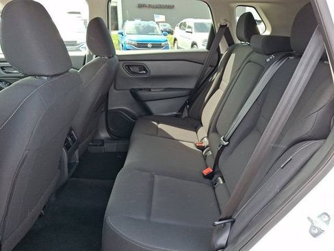 Used 2025 Nissan Rogue S FWD image 13