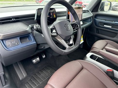 New 2025 Volkswagen ID. Buzz Pro S image 41