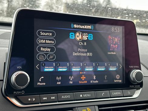 Used 2024 Nissan Altima 2.5 SV image 17