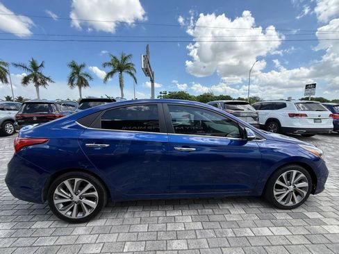 Used 2021 Hyundai Accent Limited FWD image 8