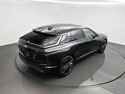 Used 2026 Cadillac Lyriq Signature Sport AWD/4WD image 49