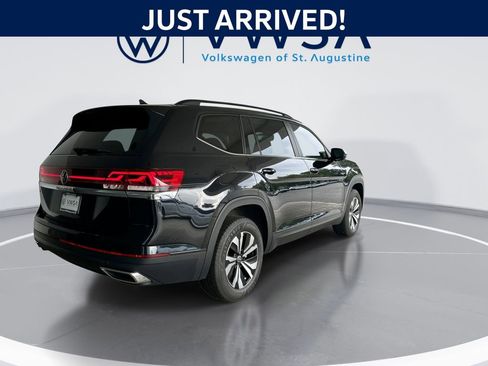 Used 2024 Volkswagen Atlas SE FWD image 8