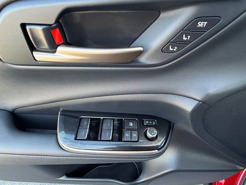 New 2026 Toyota Crown Signia image 41