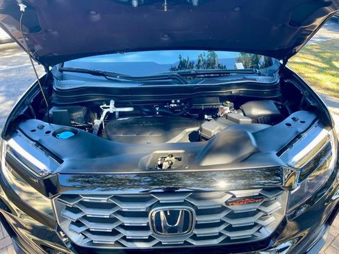 Used 2024 Honda Passport TrailSport image 18