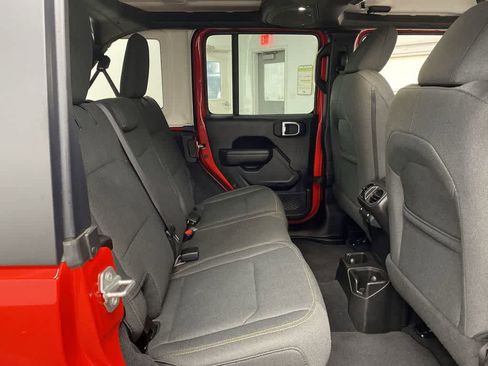Used 2025 Jeep Wrangler Sport S AWD/4WD image 17