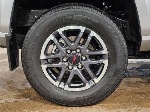 Used 2024 Toyota Tacoma TRD Sport RWD image 17