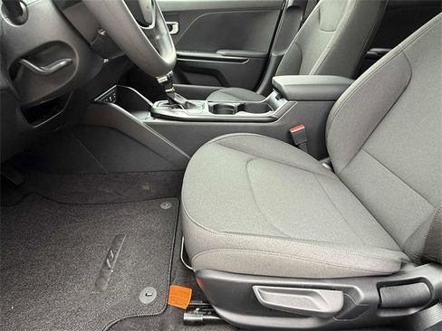 New 2026 Kia K4 LX image 3