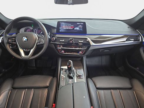 Used 2018 BMW 530e xDrive 530e xDrive iPerformance image 12