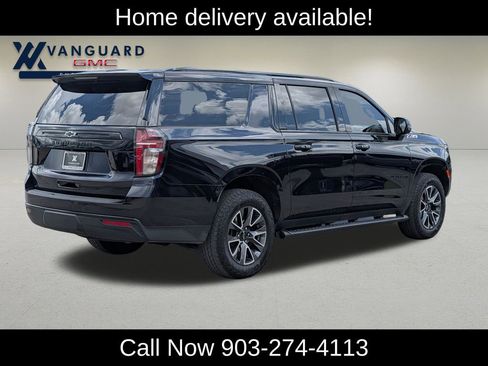 Used 2023 Chevrolet Suburban Z71 w/ Luxury Package AWD/4WD image 3