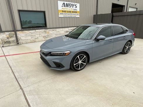 Used 2024 Honda Civic Touring image 19
