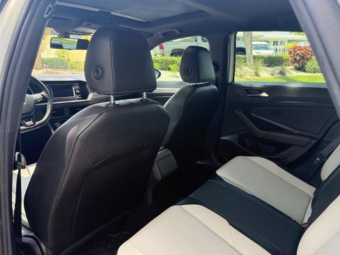 Used 2019 Volkswagen Jetta R-Line FWD image 13