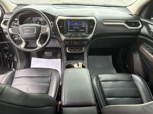 Used 2020 GMC Acadia Denali w/ Technology Package AWD/4WD image 18