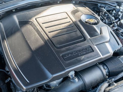 Certified 2021 Jaguar F-PACE S image 33