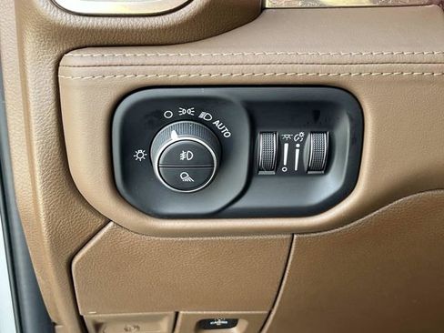 Used 2024 RAM 2500 Limited w/ Safety Group AWD/4WD image 33