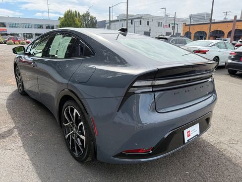 Certified 2024 Toyota Prius Prime FWD image 5