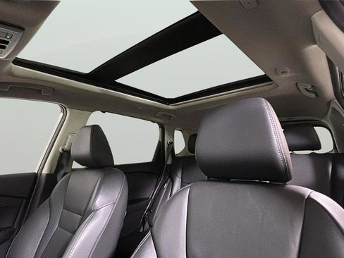 Used 2024 Nissan Rogue SL w/ SL Premium Package FWD image 33