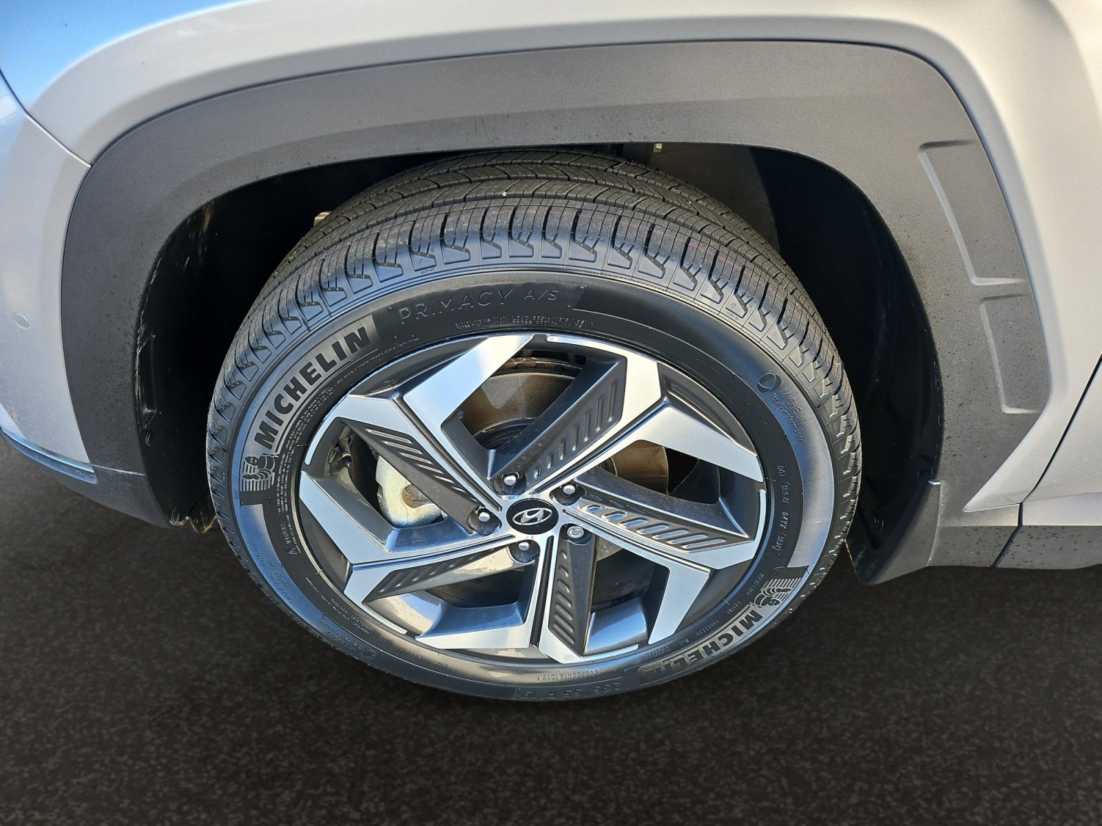 Used 2023 Hyundai Tucson Limited AWD/4WD image 40