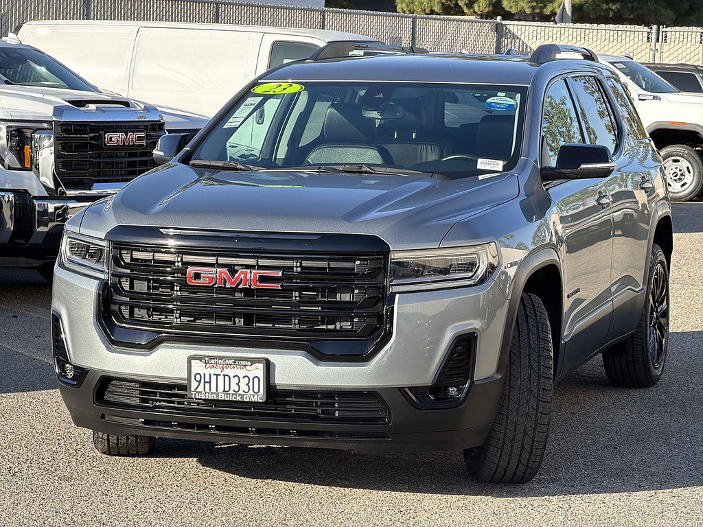 Used 2023 GMC Acadia SLT w/ Elevation Edition FWD image 3