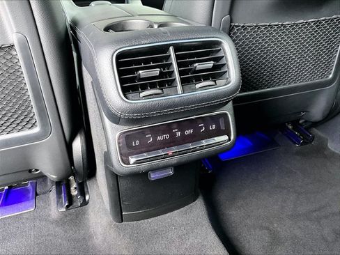 Used 2025 Mercedes-Benz GLS 450 4MATIC image 25