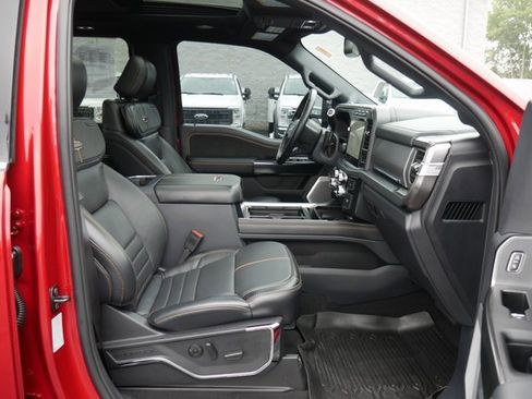 Used 2024 Ford F450 Platinum w/ FX4 Off-Road Package image 29