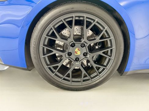 Used 2026 Porsche 911 GTS RWD image 37