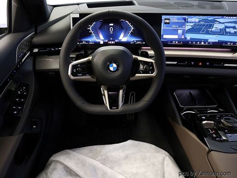 New 2026 BMW 530i xDrive 530i xDrive w/ M Sport Package image 15