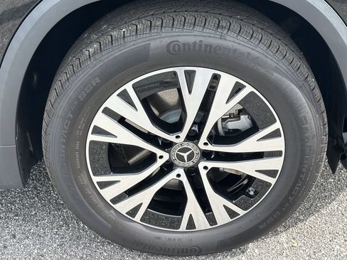 Certified 2025 Mercedes-Benz GLA 250 image 14
