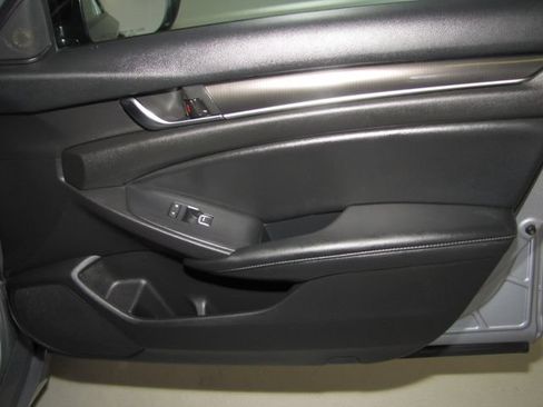 Used 2022 Honda Accord Sport image 20