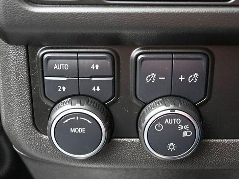 Used 2022 Chevrolet Tahoe Premier AWD/4WD image 21