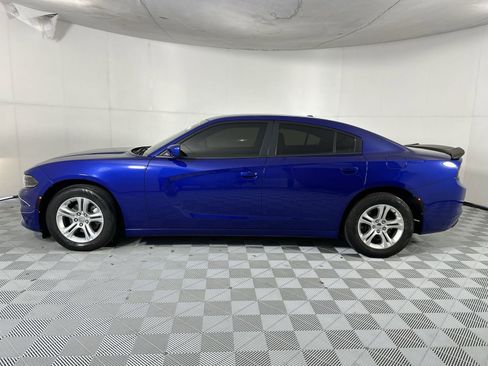 Used 2021 Dodge Charger SXT RWD image 5