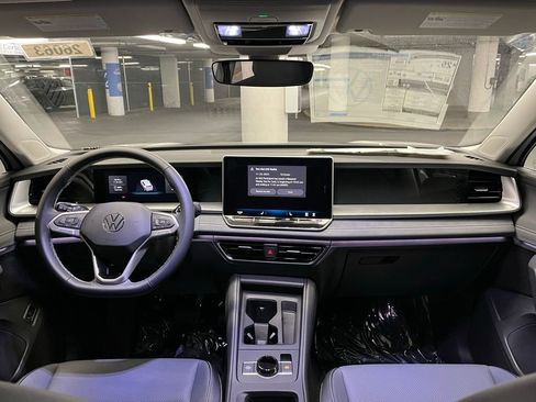 New 2026 Volkswagen Tiguan SE AWD/4WD image 7