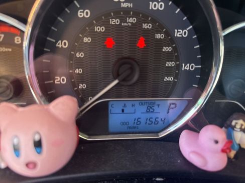 Used 2014 Toyota Corolla L image 9