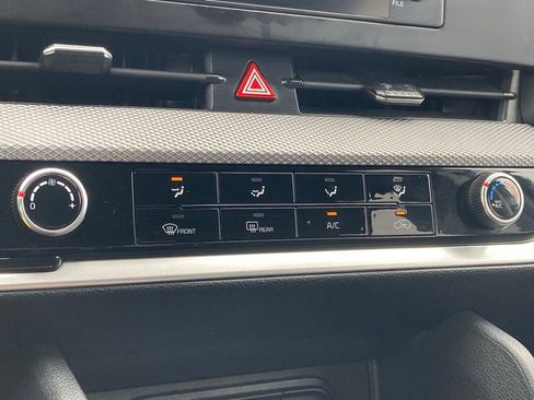 Used 2025 Kia Sportage LX image 20