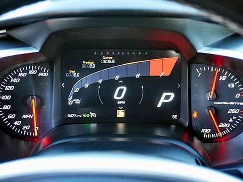 Used 2019 Chevrolet Corvette Stingray Coupe w/ 1LT RWD image 41