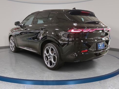 Used 2025 Alfa Romeo Tonale w/ Premium Package AWD/4WD image 7