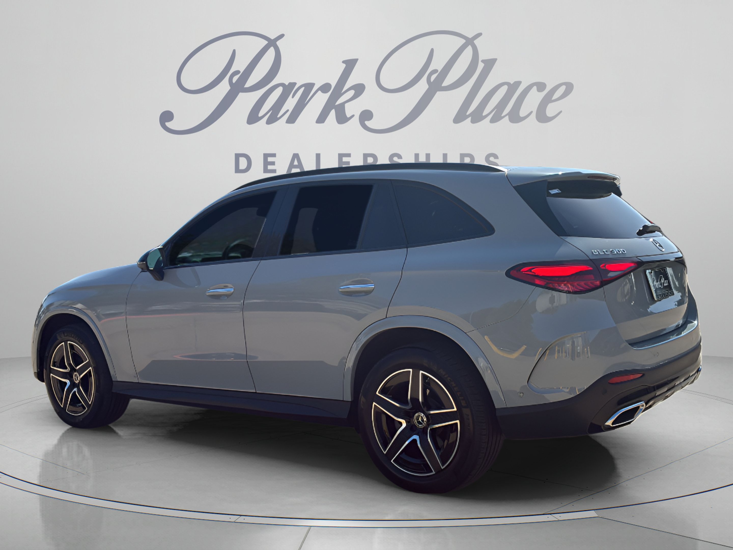 Used 2026 Mercedes-Benz GLC 300 image 24