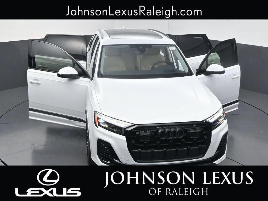 Used 2025 Audi Q7 3.0T Prestige w/ Prestige Package AWD/4WD image 29