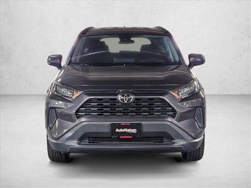 Used 2020 Toyota RAV4 LE image 2