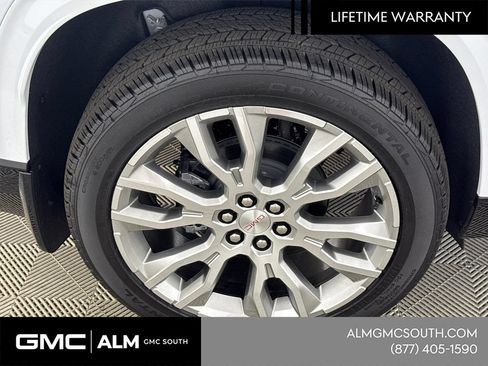 New 2026 GMC Acadia Denali w/ Super Cruise Package FWD image 19