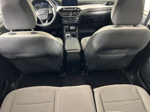 Used 2022 Ford Escape SE image 32