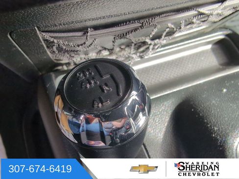 Used 2017 Jeep Wrangler Unlimited Sahara w/ Connectivity Group image 12