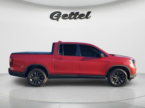 Used 2023 Honda Ridgeline Sport image 3