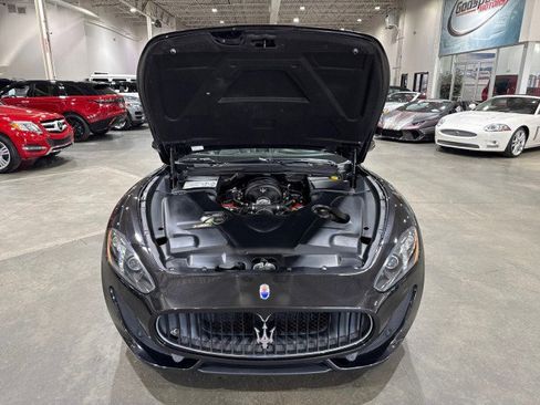 Used 2015 Maserati GranTurismo Sport image 16