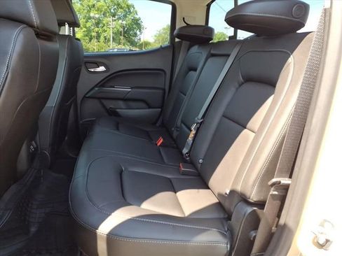 Used 2022 GMC Canyon Elevation w/ Elevation Premium Package AWD/4WD image 16