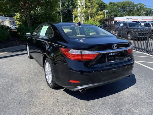 Used 2014 Lexus ES 350 w/ Premium Package FWD image 6
